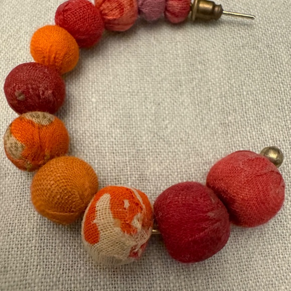 Cute Indian cloth bead earrings, never worn - Picture 2 of 4